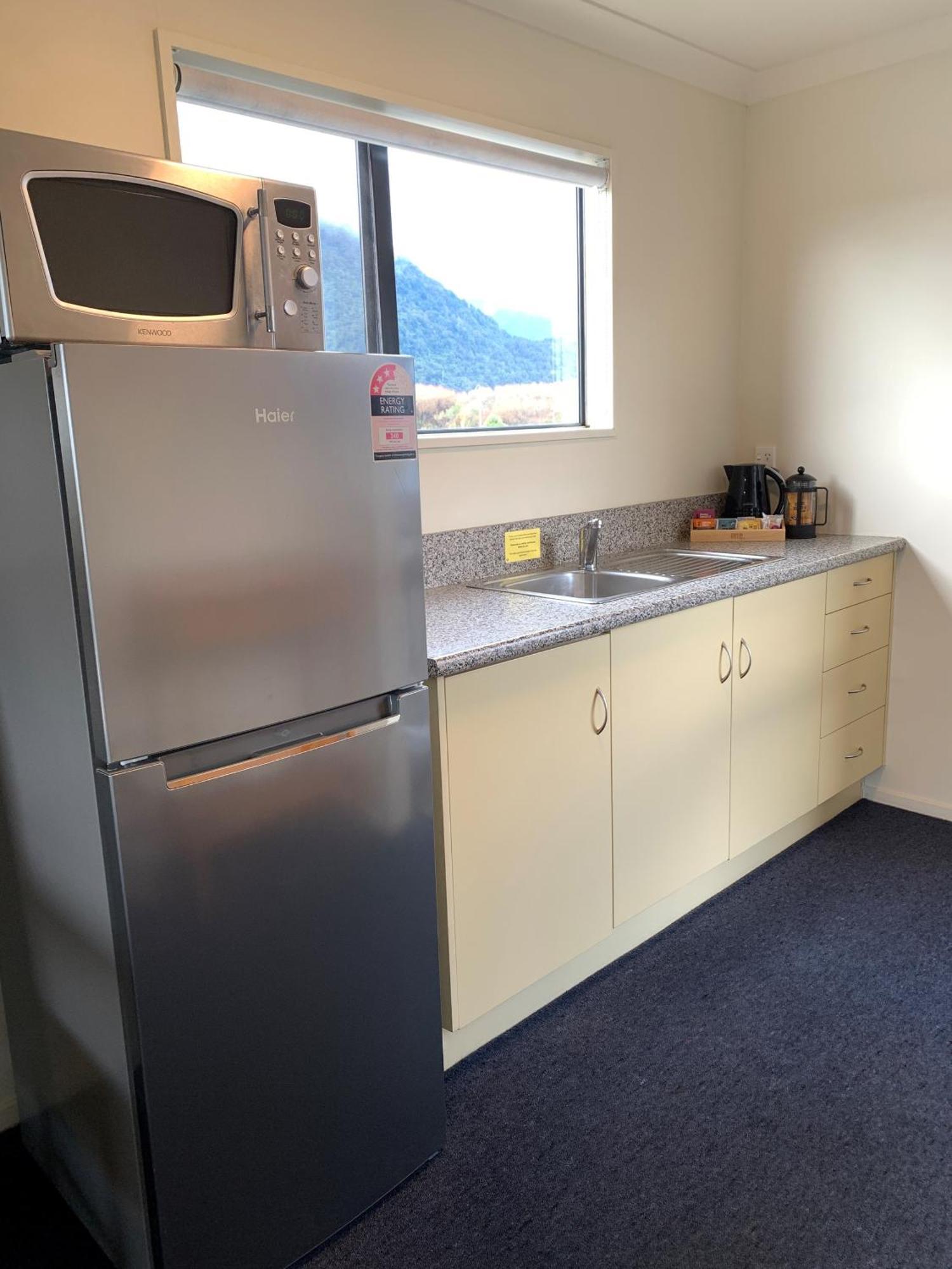 Haast River Motels & Holiday Park Exterior photo